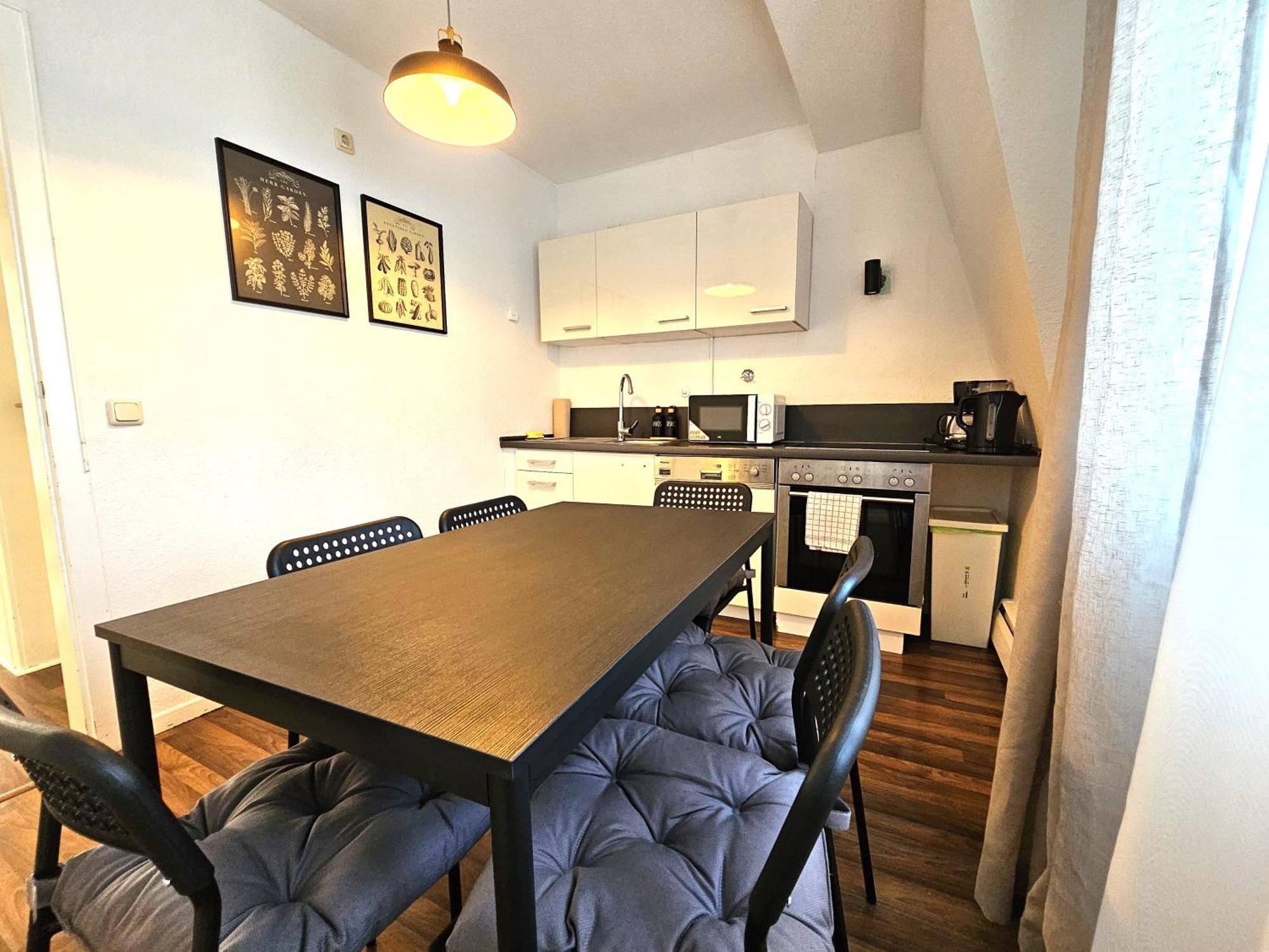Lovely City House Meerbusch Kamer foto