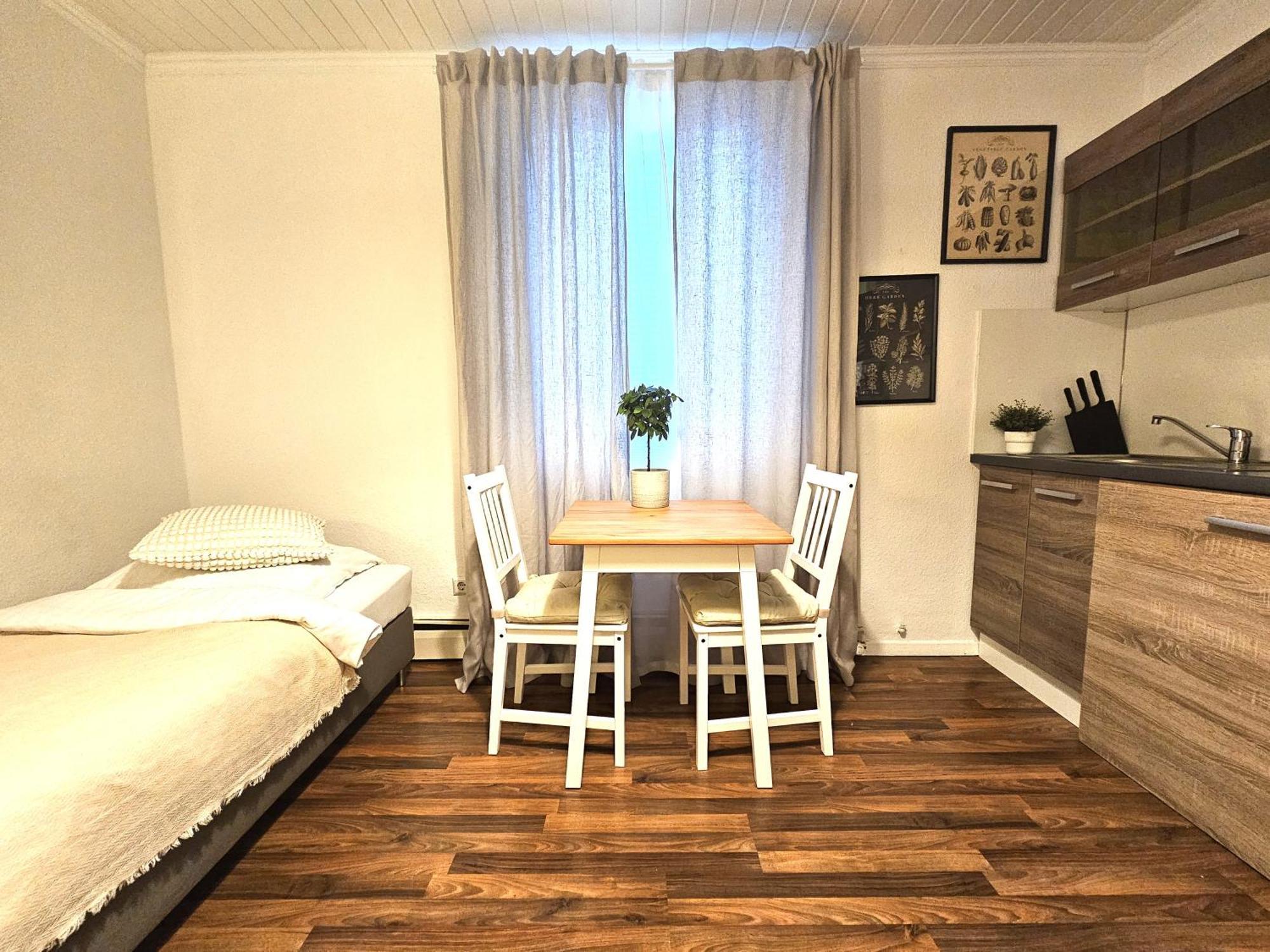 Lovely City House Meerbusch Kamer foto